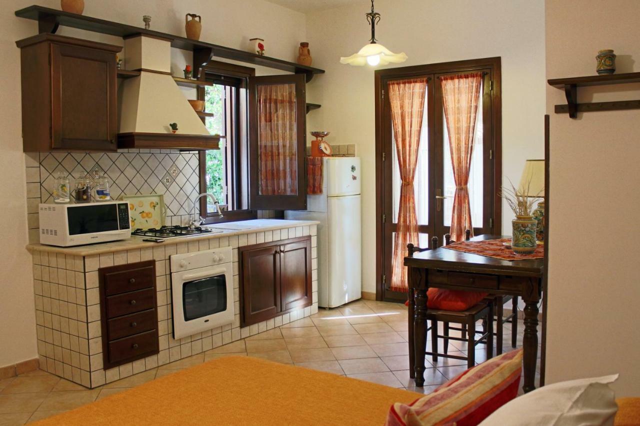 Monolocale Da Mariolina Apartment Макари Екстериор снимка