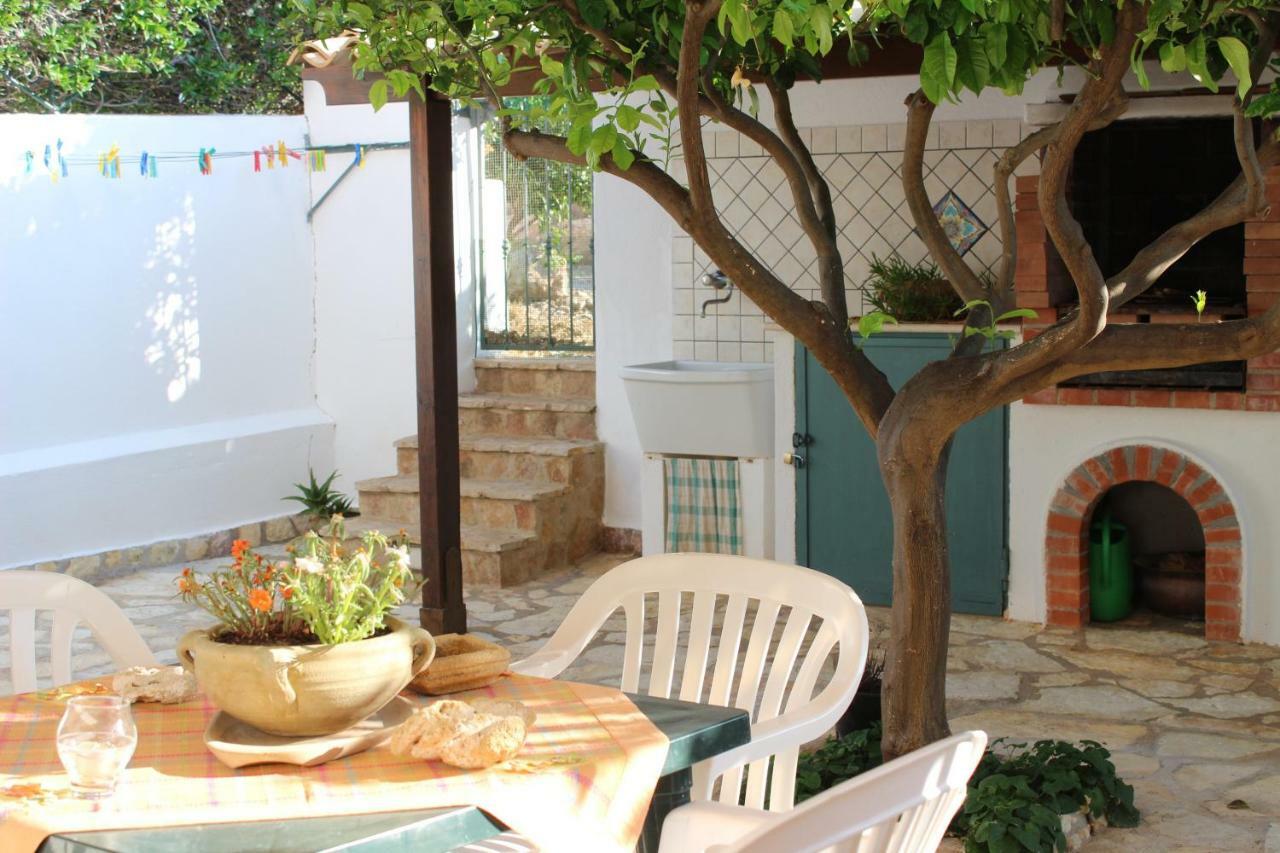 Monolocale Da Mariolina Apartment Макари Екстериор снимка