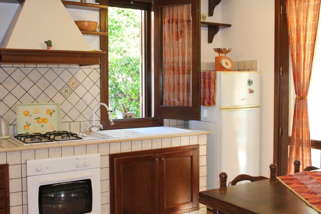 Monolocale Da Mariolina Apartment Макари Екстериор снимка