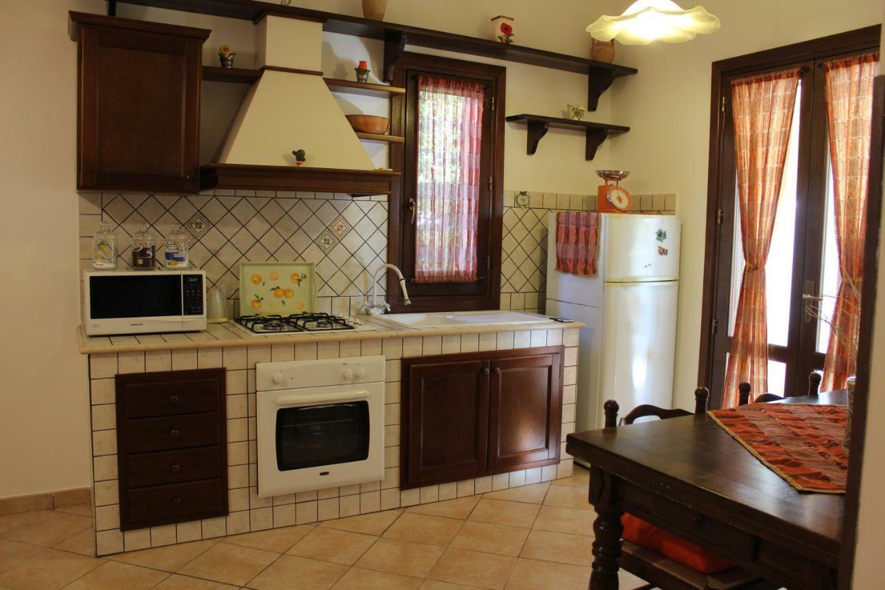 Monolocale Da Mariolina Apartment Макари Екстериор снимка